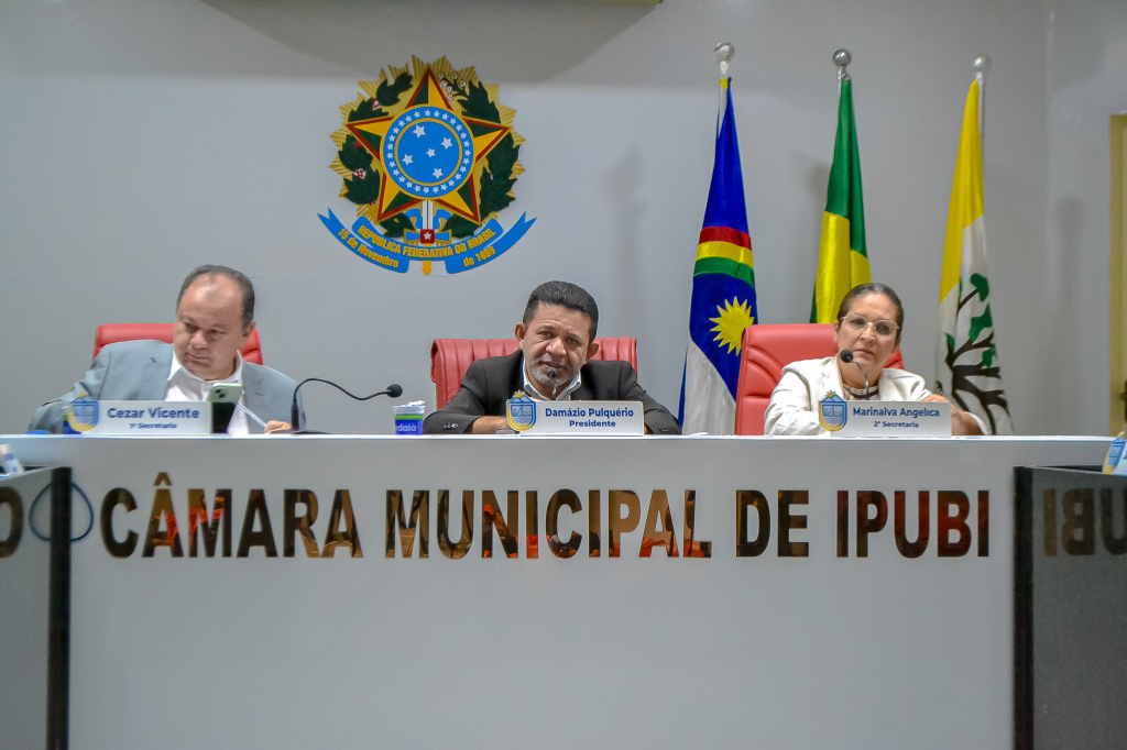 Sessão da Câmara é marcada por votos de pesar, reconhecimento de ações do Executivo e reafirmação de compromissos parlame