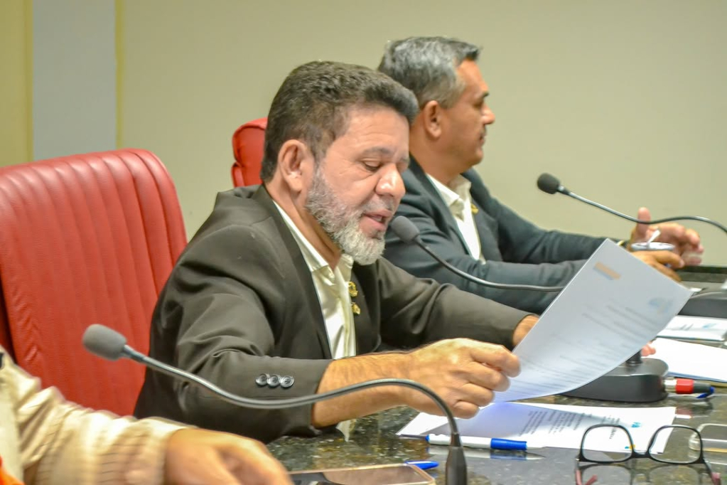 Câmara aprova diretrizes da LOA 2026 e destaca importância das festividades de agosto em Ipubi