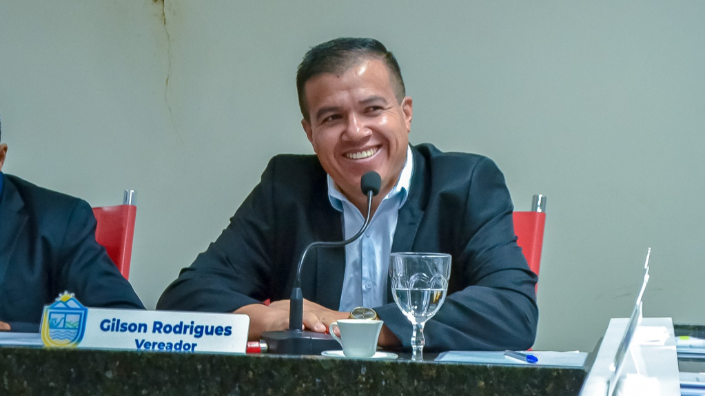 Projetos e requerimentos em favor da educação e da saúde marcam 8ª Sessão Ordinária